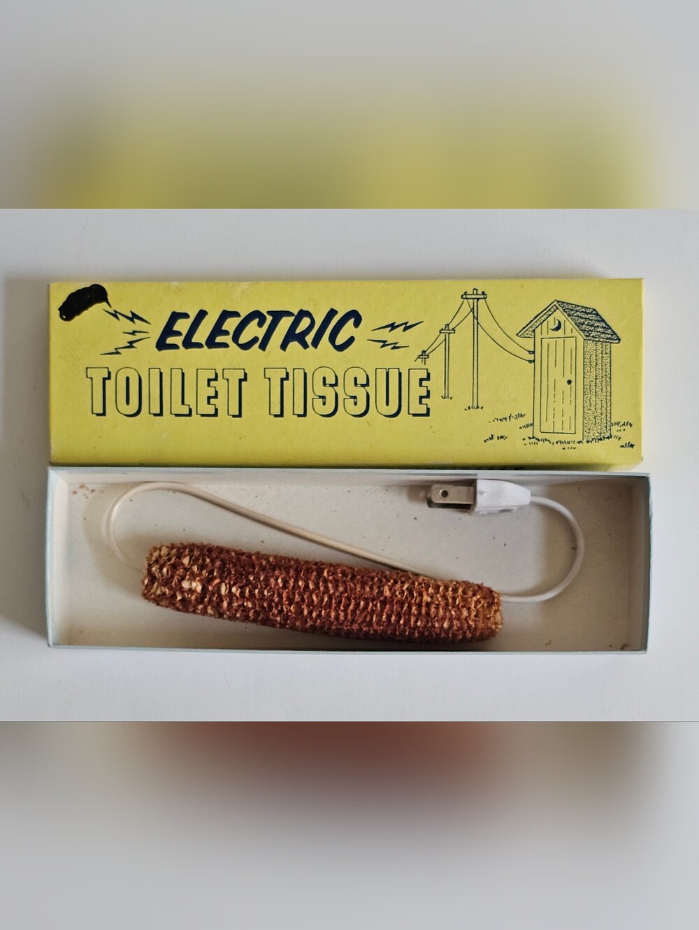 VTG 1967 Electric Toilet Tissue Gag Gift Corn Cob Leister Game Co Box